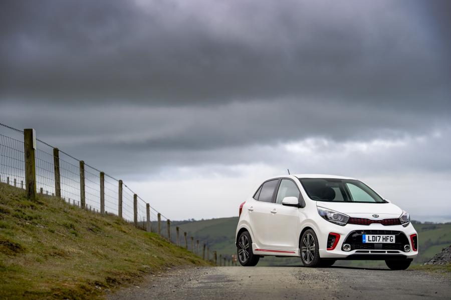  Kia Picanto GT Line 2017 года  (UK) (фото 26 из 92)